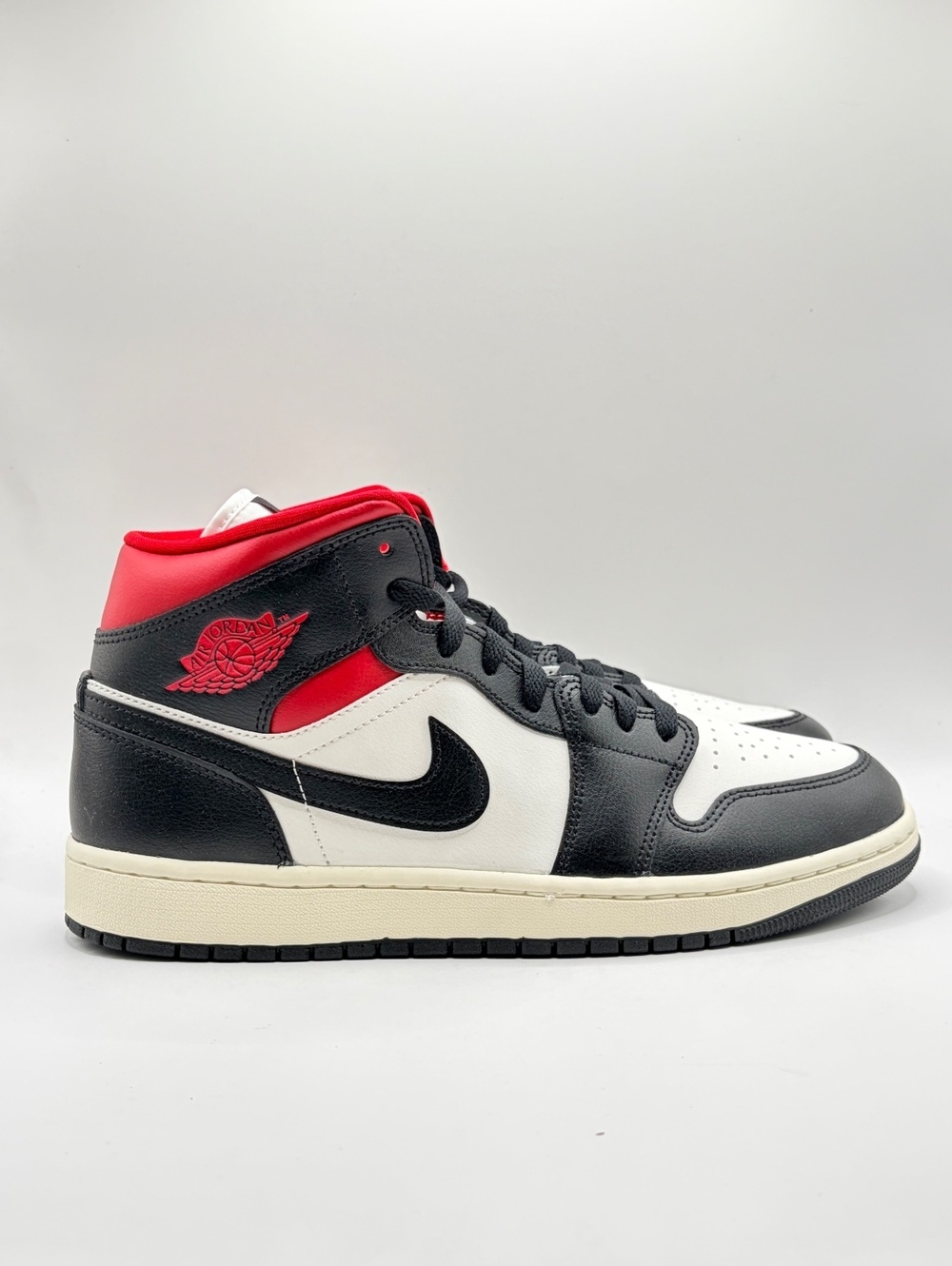 Nike WMNS Air Jordan 1 Mid Sneakers Black/Gym Red-White Size 12 US